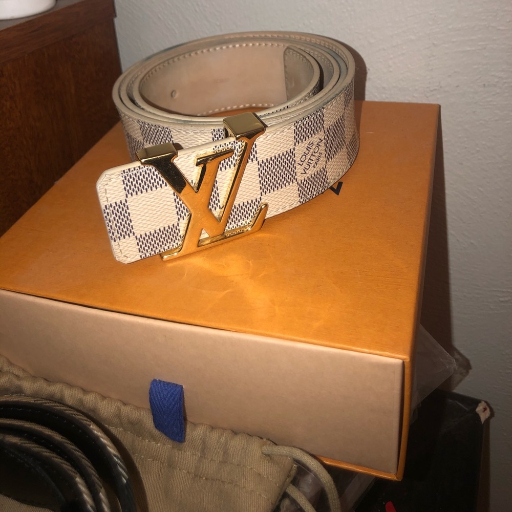 Men’s Louis Vuitton belt